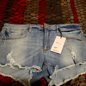 Forever 21 fenim shorts size 31